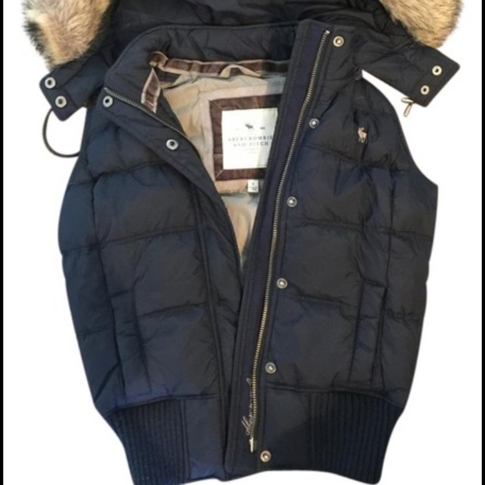Abercrombie & Fitch navy blue fur trim hood vest